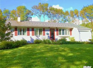 56 Johnson Ave S, Kings Park, NY 11754