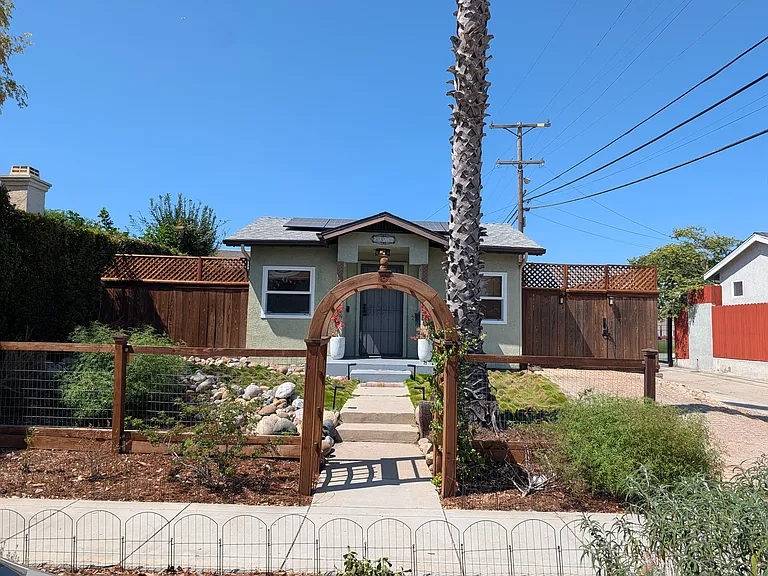 3370 Madison Ave — Photo 2