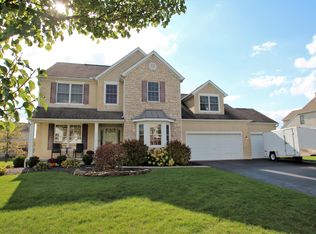 4795 Nadine Park Dr, Hilliard, OH 43026