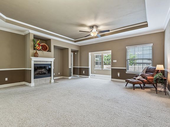 2nd image of 100 Covington Cir