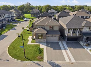 8 Ascari Rd, Ottawa, ON K4M 0M6