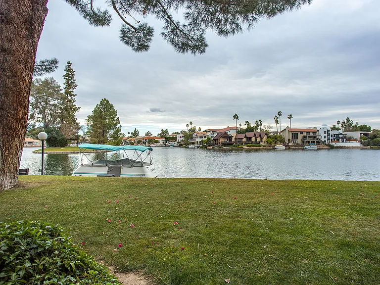 5200 S Lakeshore Dr #128 — Photo 36