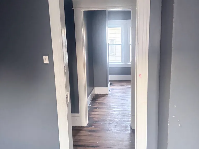 715 W Cushing St — Photo 13