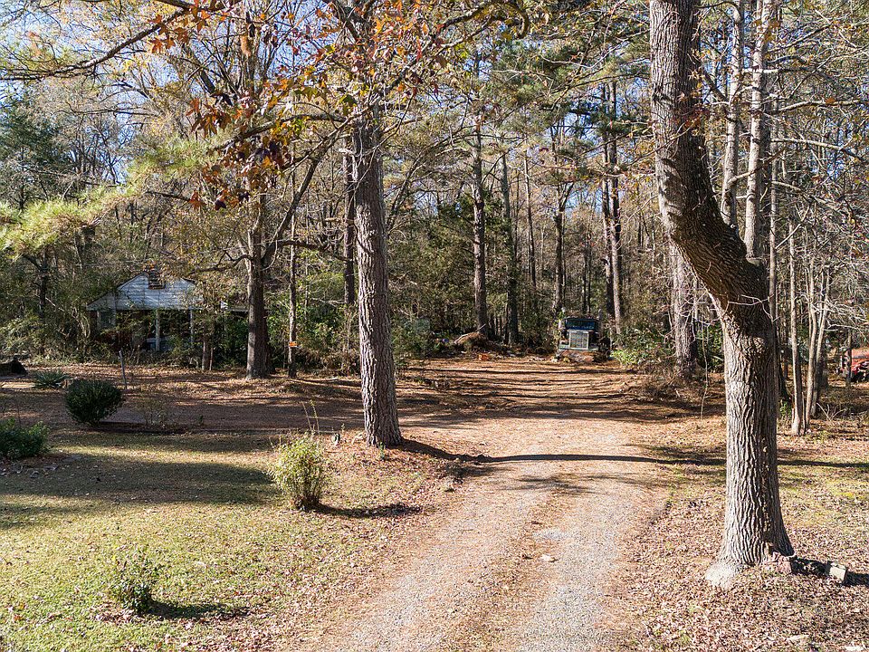 1st image of 165 Roscoe Lee Dr