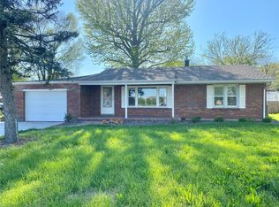 403 Hartman Ln, O'Fallon, IL 62269