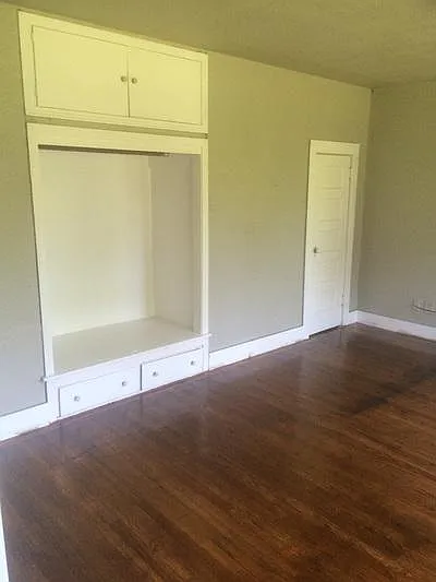 924 N Tucker Ave — Photo 5