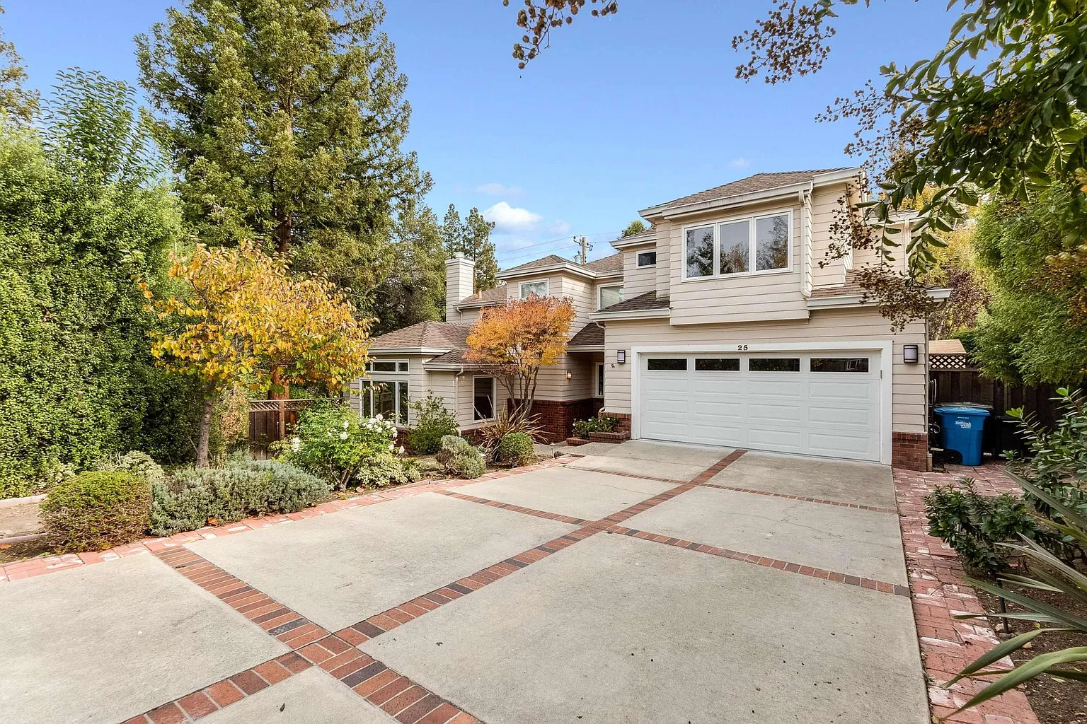 25 Sunrise Ct photo 1