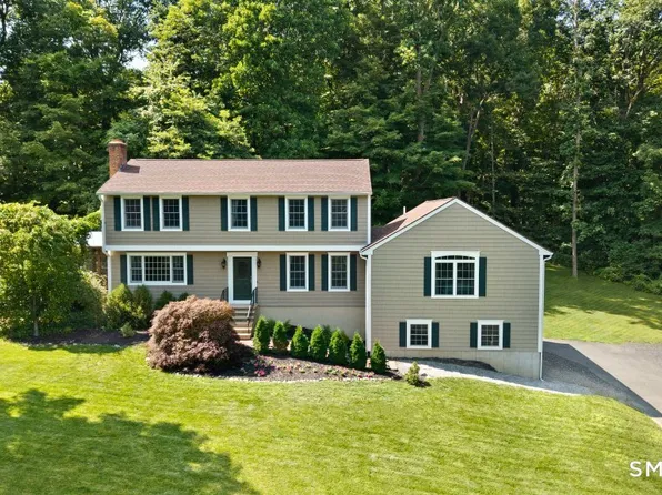 19 Laura Lane, Oxford, CT 06478