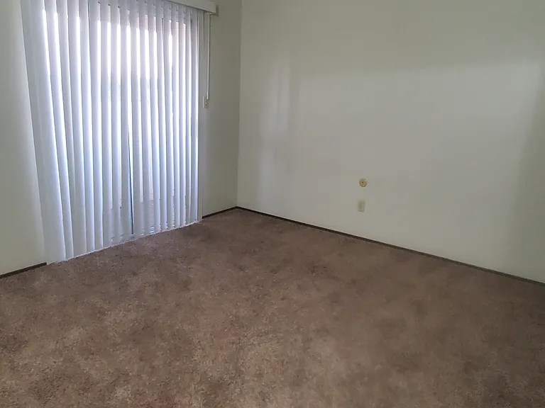 309 Almond Ave — Photo 8