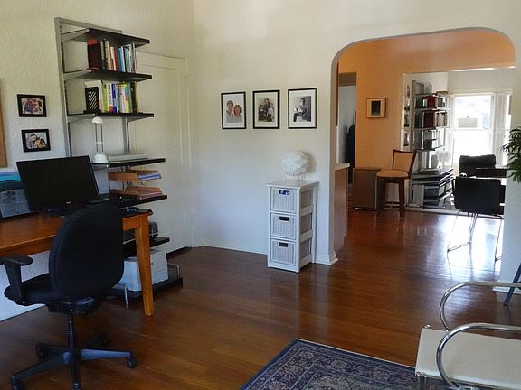 3rd image of 254 E Rosewood Ave APT 4