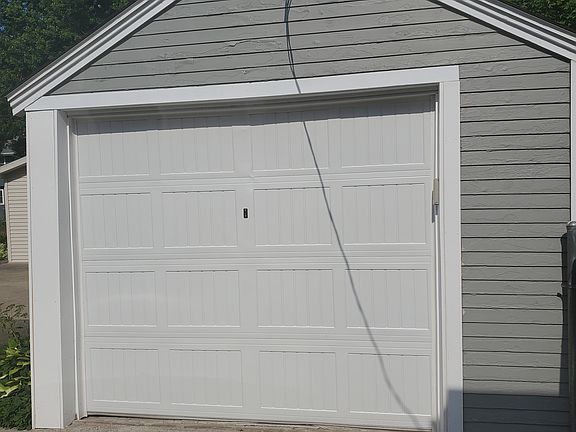 Single car garage