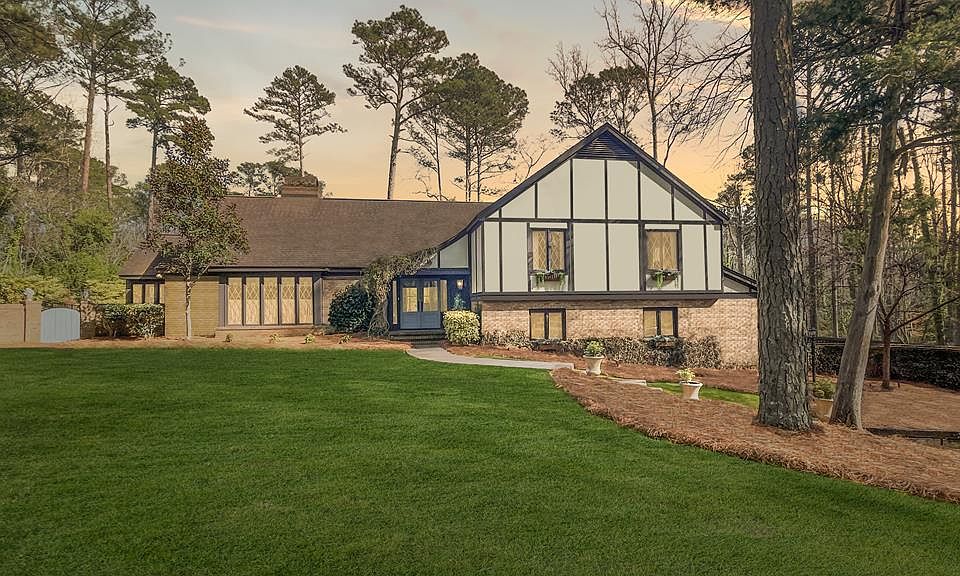 1st image of 205 Gatewood Dr