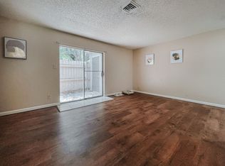 702 Westwood St #D, Victoria, TX 77901