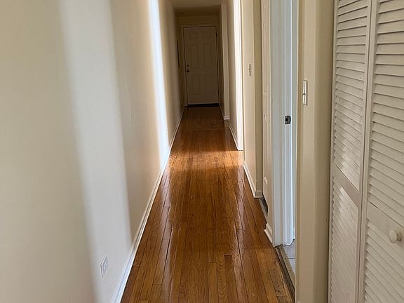 3rd image of 7746 S Yates Blvd #2N