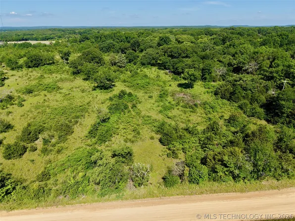 115955 S 3950th Rd, Henryetta, OK 74437
