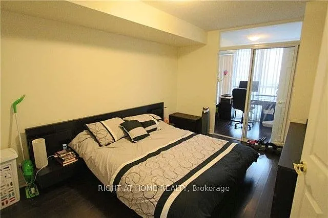 23 Hollywood Ave #2501 — Photo 8