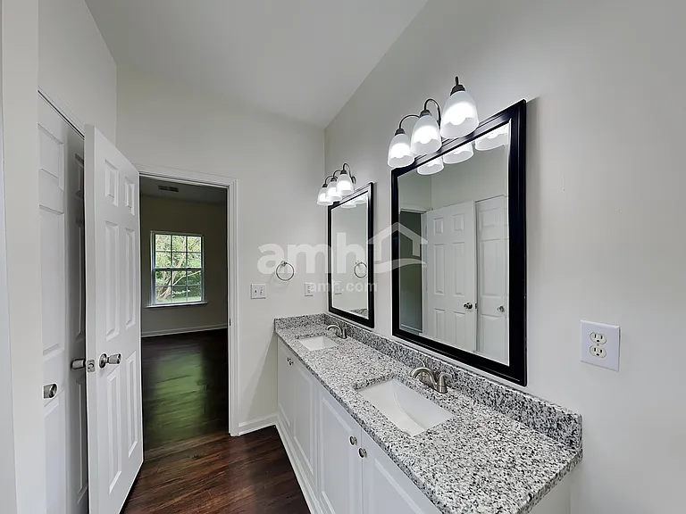 13520 Planters Row Dr — Photo 13