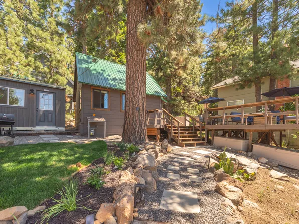 12948 Sierra Dr E, Truckee, CA 96161