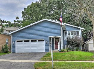 518 S 5th Ave, St Charles, IL 60174