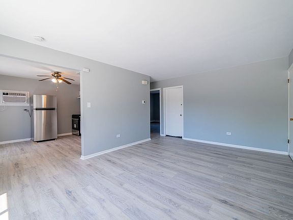 4th image of 11954 S Kildare Ave APT 1W