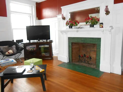 1905 Beacon St #3R Photo 1
