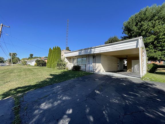 2nd image of 308 Woodpoint Ave