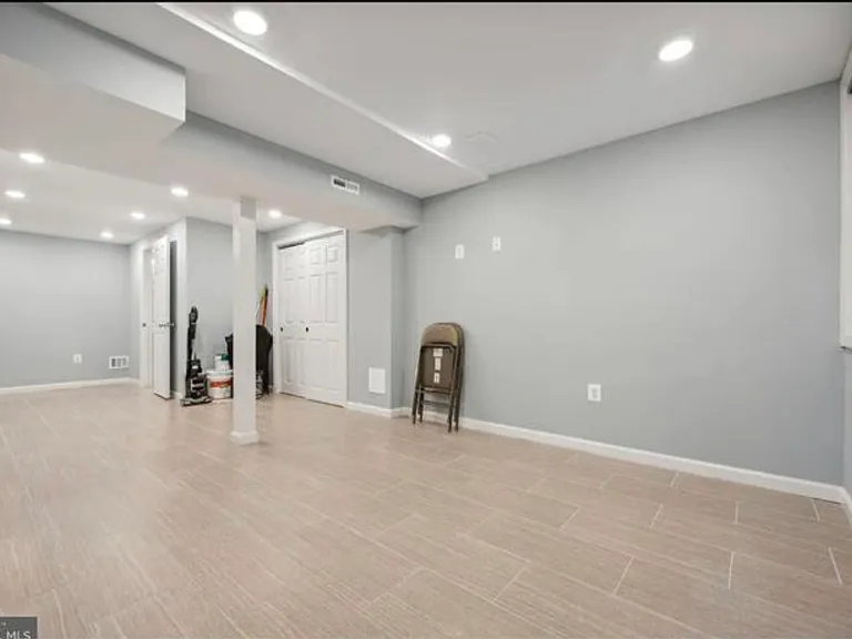 8225 Durness Ct — Photo 7