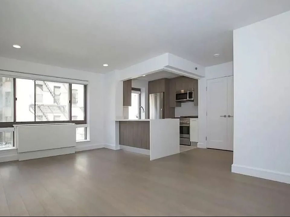 1st image of 311 W 50th St APT 2R