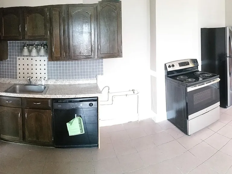 457 Franklin Ave #3N — Photo 6