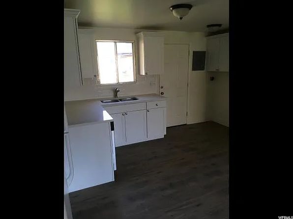 1247 E Sierra Way #1249