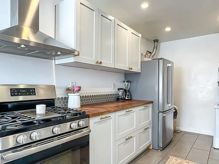 4233 Gateway Ave — Photo 10