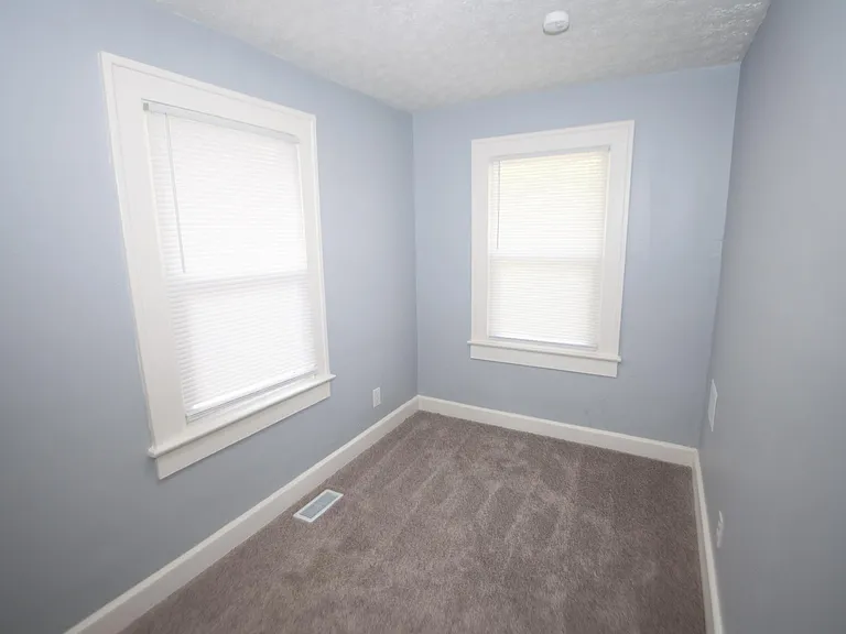 1230 N Lasalle St — Photo 16