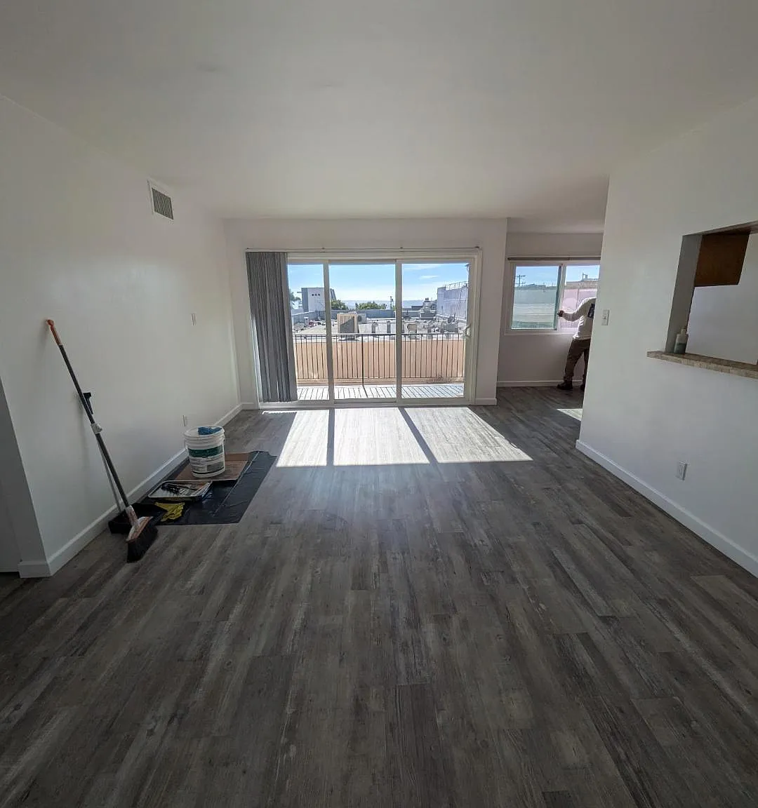 2 bed, 1047 sqft, $2,985 — Photo 3