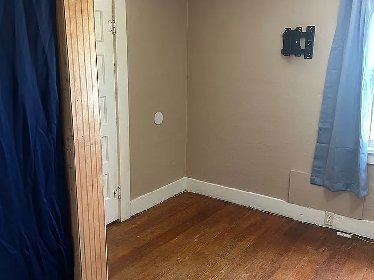 1007 Walker Ave — Photo 5