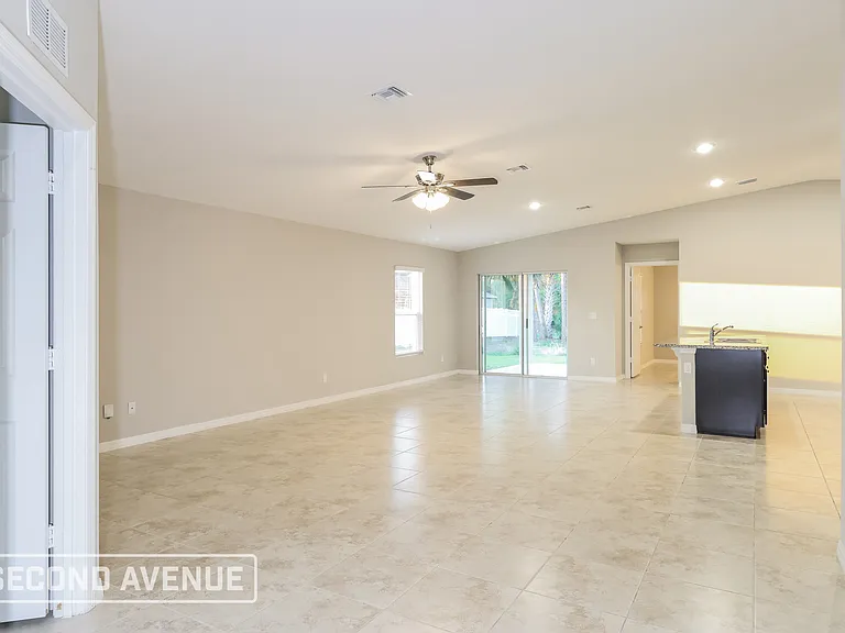 291 Foley St SE — Photo 7