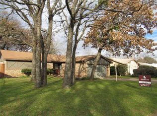 2704 Mintwood Pl, Arlington, TX 76016