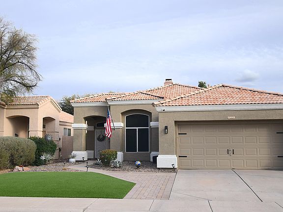 3rd image of 727 N Gregory Place