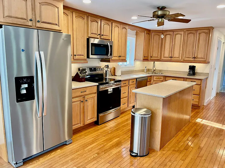 11 Richard Rd — Photo 4