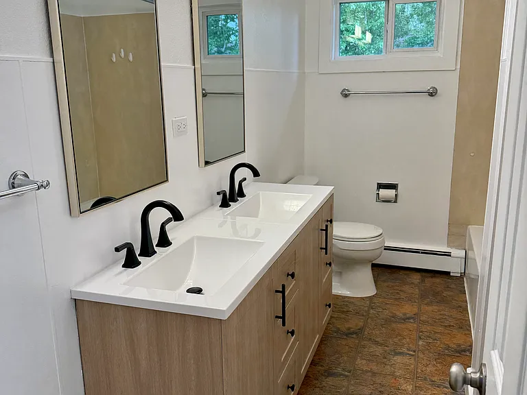 400 Dailey Ave #8 — Photo 12