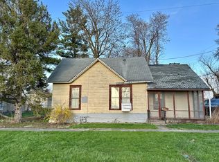 216 N Letcher St, Chenoa, IL 61726