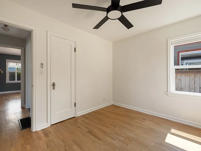 1505 N Monroe St — Photo 10