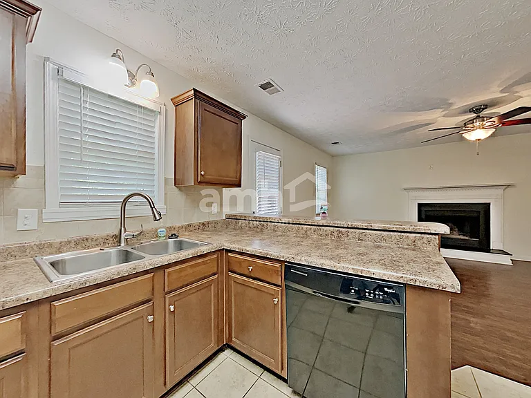 505 Allens Landing Ct — Photo 5