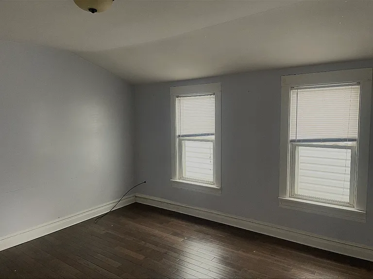 1931 Jackson Ave #2 — Photo 11