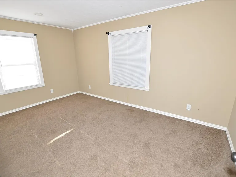 208 Blue Lake Dr — Photo 14