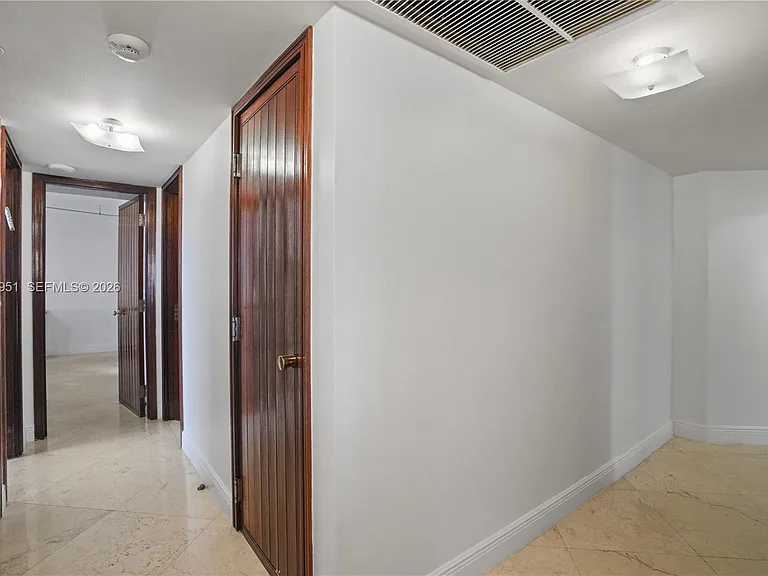 19355 Turnberry Way #25GR — Photo 30
