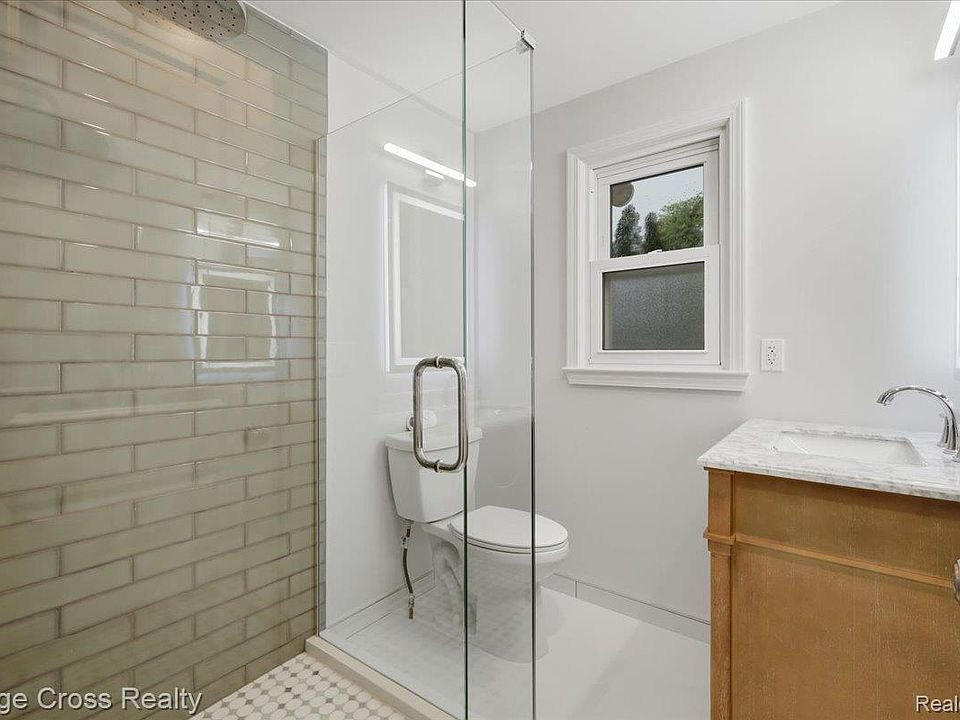 1790 Humphrey Ave, photo 27