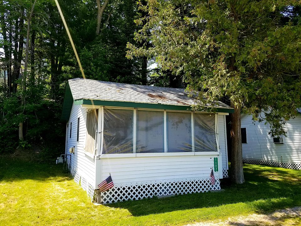 1127 N Straits Hwy, Topinabee, MI 49791 Zillow
