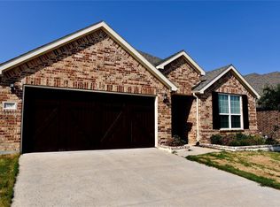 109 Crimson Law Dr, Lewisville, TX 75067
