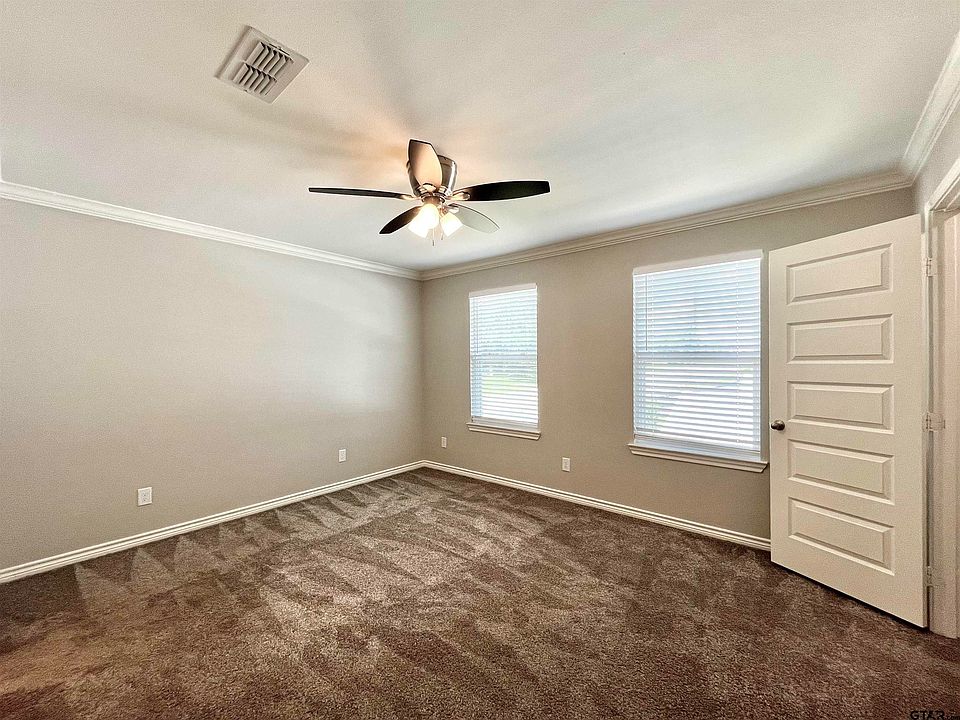 1st image of 1655 S Kennedy Ave #601
