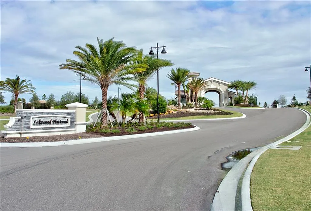 2 bed, 2.0 bath, 1462 sqft, $6,000 — Photo 3